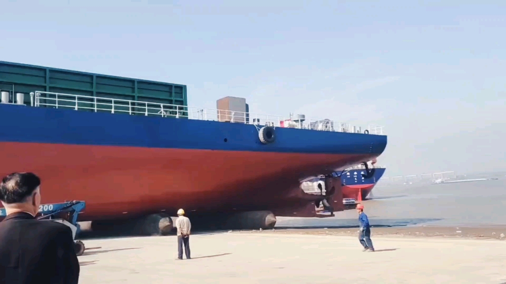 2021.11.01:賀江蘇合心海運(yùn)&ldquo;合心168&rdquo;船氣囊上排下水吉水接水順利完成#氣囊下水#合心168#船舶下水#氣囊上排下水#合心海運(yùn)