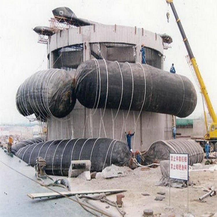 船舶上排下水氣囊 大型水泥預(yù)制件搬運(yùn)與沉箱出運(yùn)入水的關(guān)鍵技術(shù)